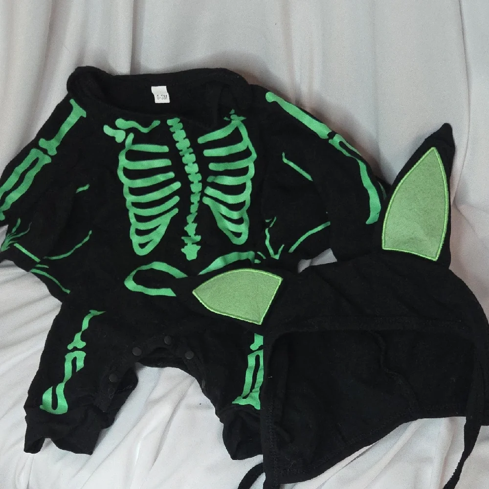 Baby Halloween Skeleton Bat Costume 0-3 Months with Hat Black and Green